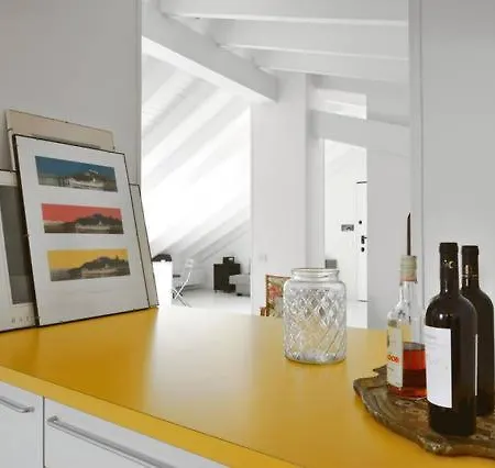 Appartement Sunrise Attic Arona